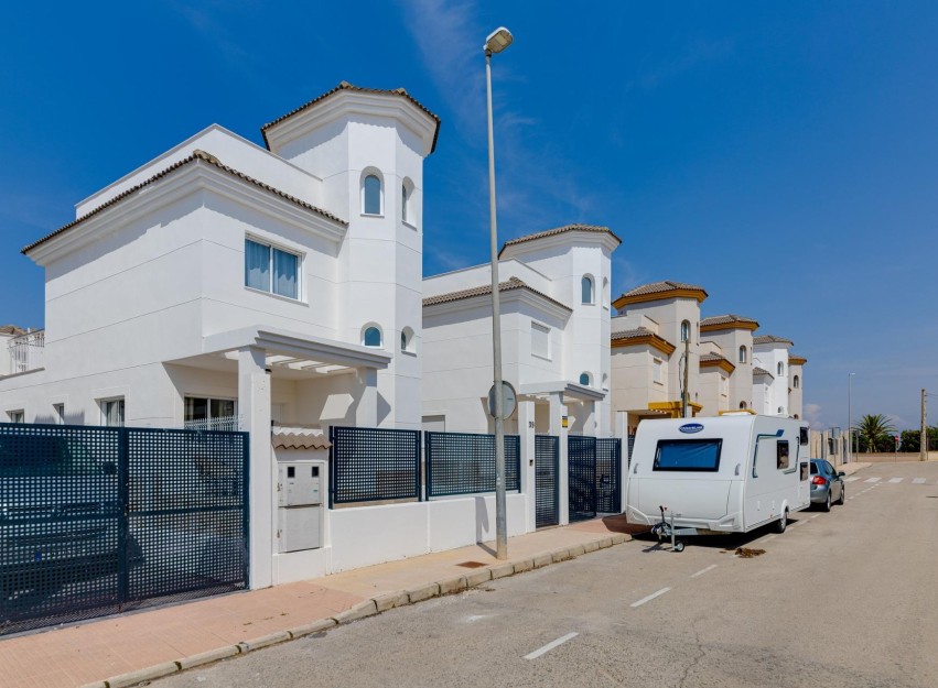 New Build - Villa - San Fulgencio - El Oasis