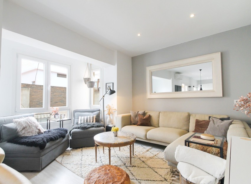 Resale - Apartment - Alicante - - Centro  -