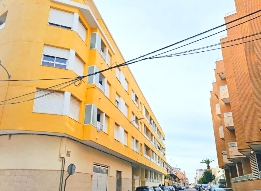Resale - Apartment - Almoradí - Alicante