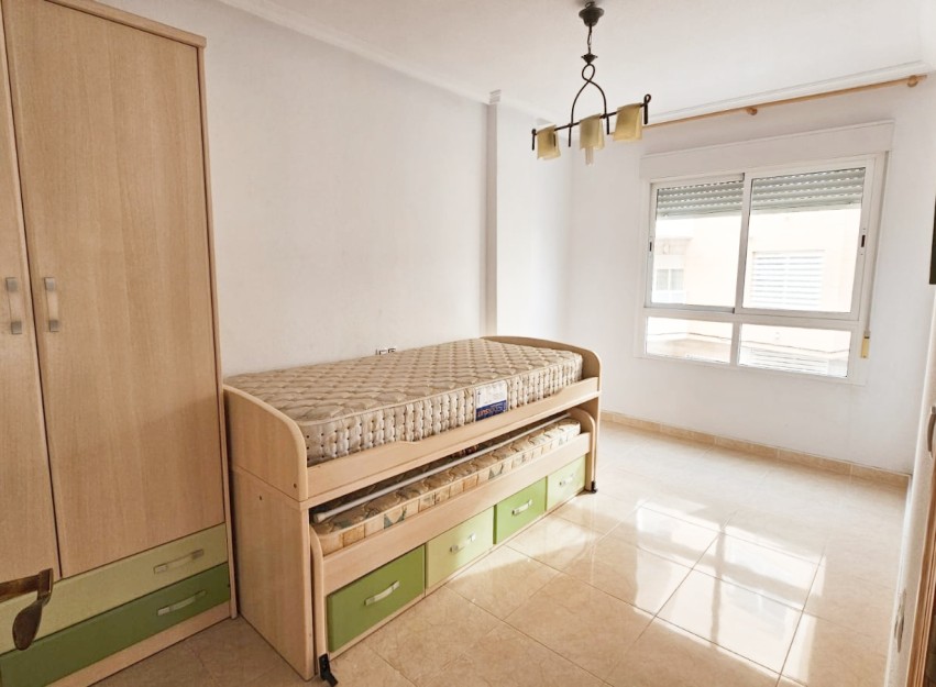 Resale - Apartment - Almoradí - Alicante