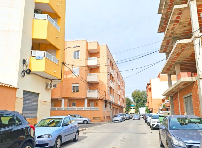Resale - Apartment - Almoradí - Alicante