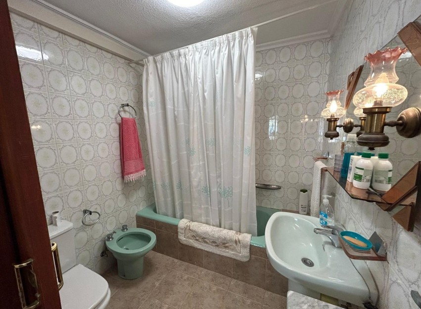 Resale - Apartment - Benidorm - Levante