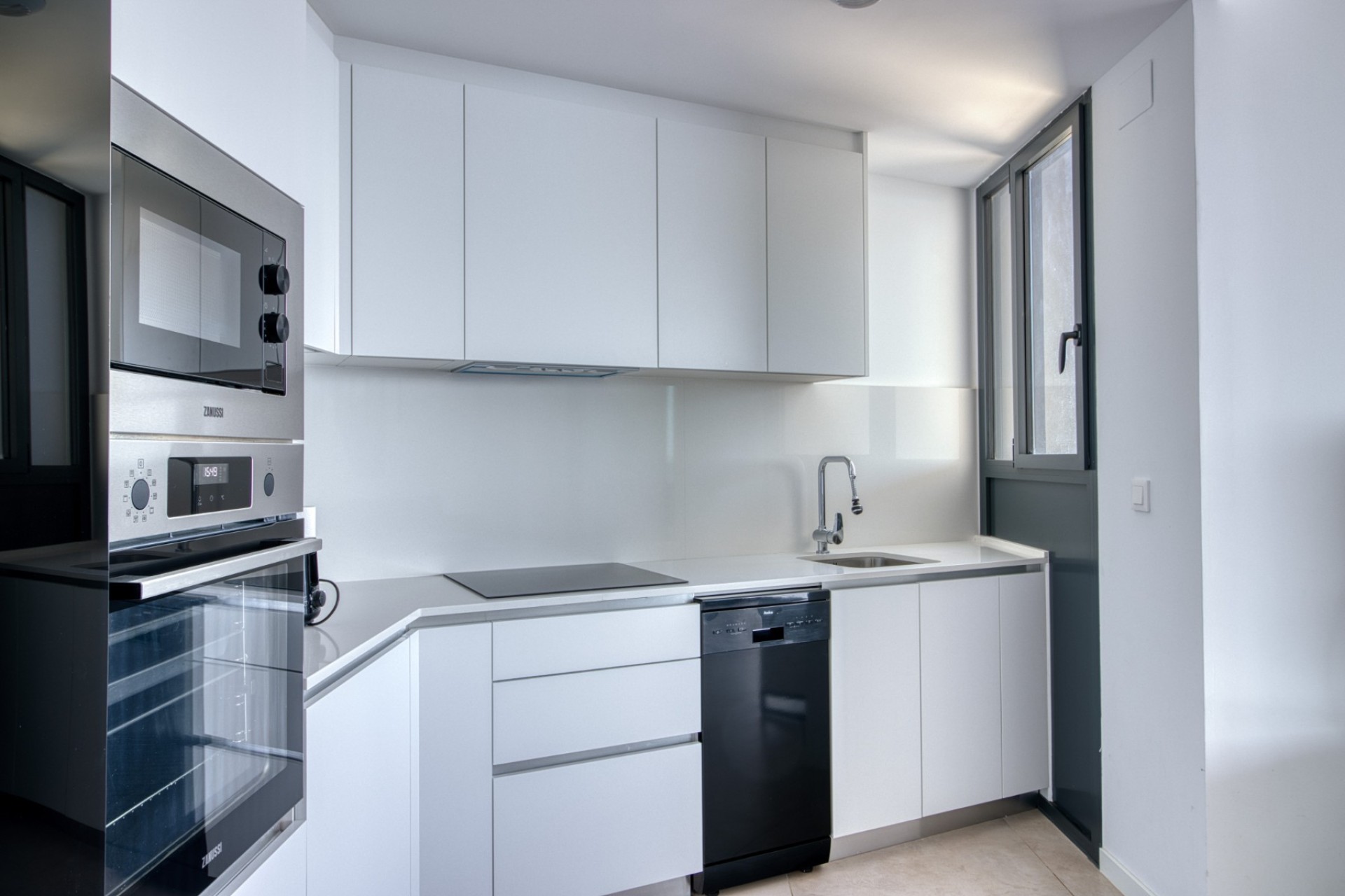 Resale - Apartment - Benidorm - Playa Poniente