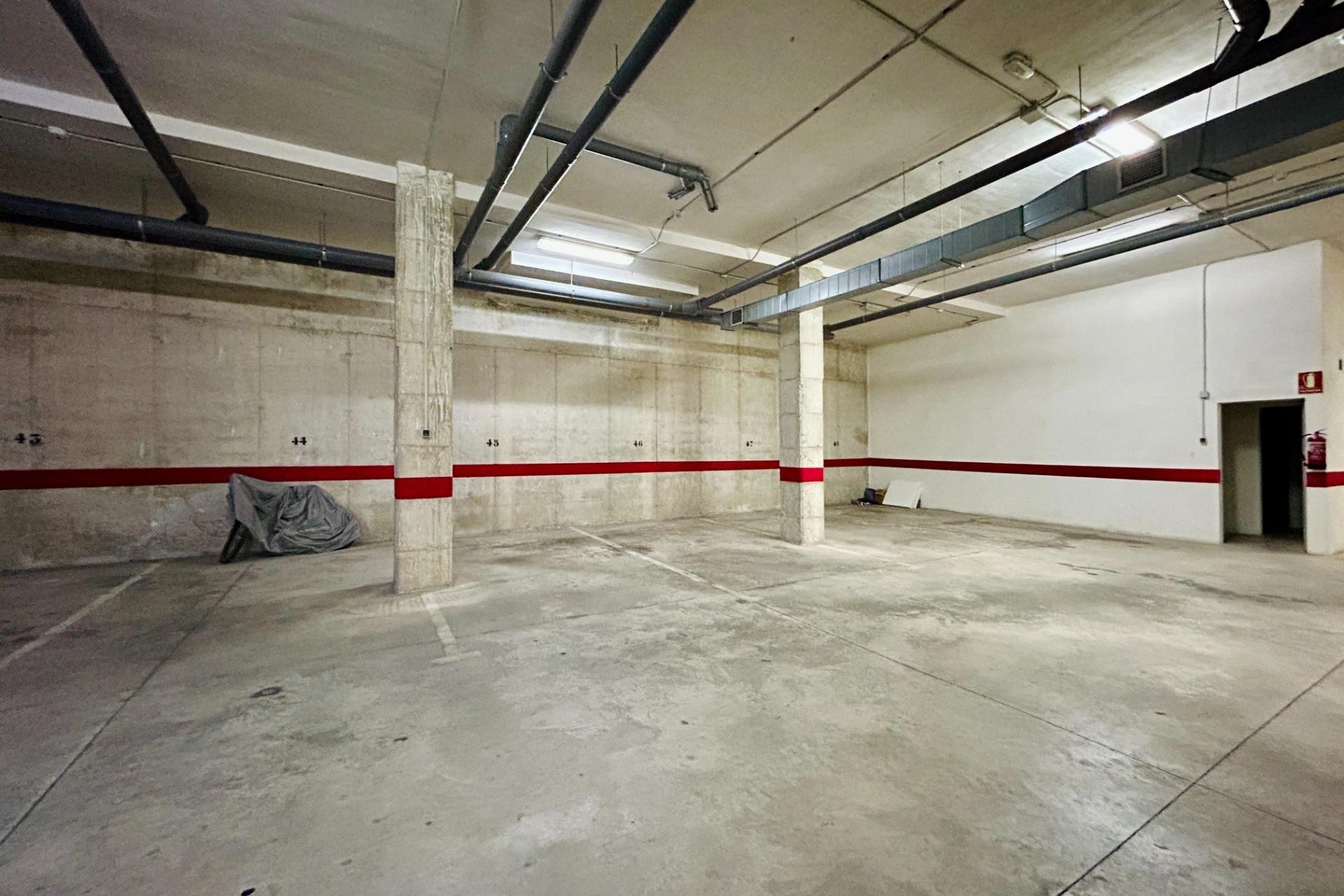 Resale - Apartment - Elche - Campo de Fútbol