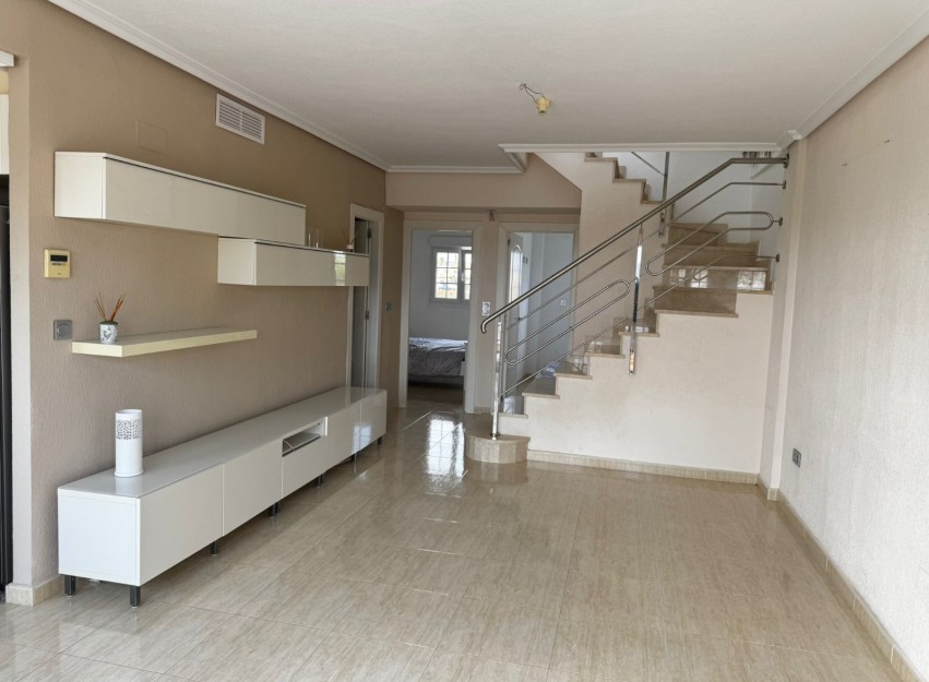 Resale - Apartment - Guardamar del Segura - El Raso