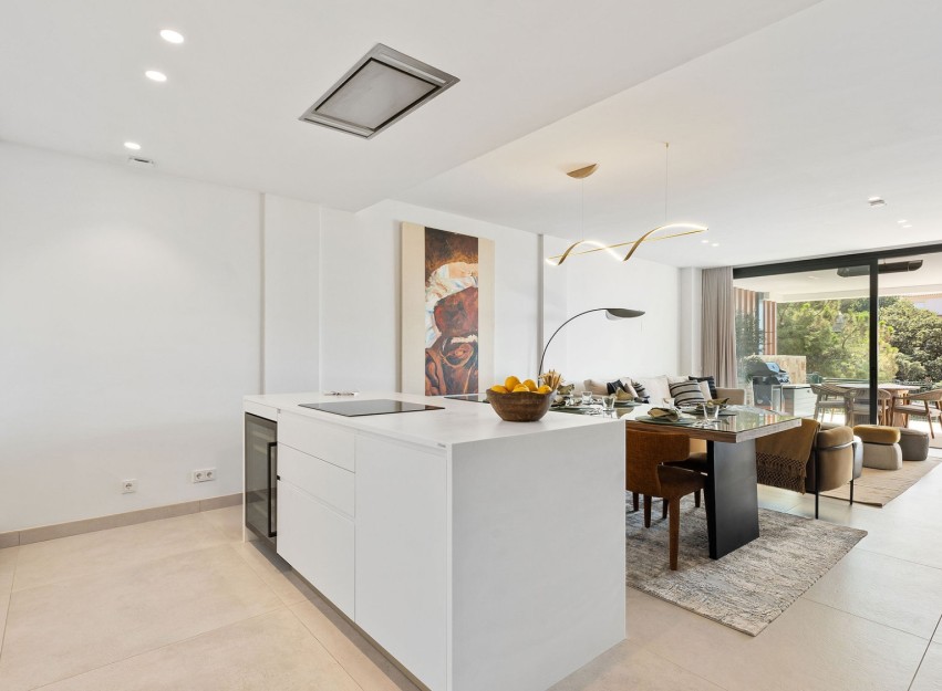 Resale - Apartment - Marbella - Elviria