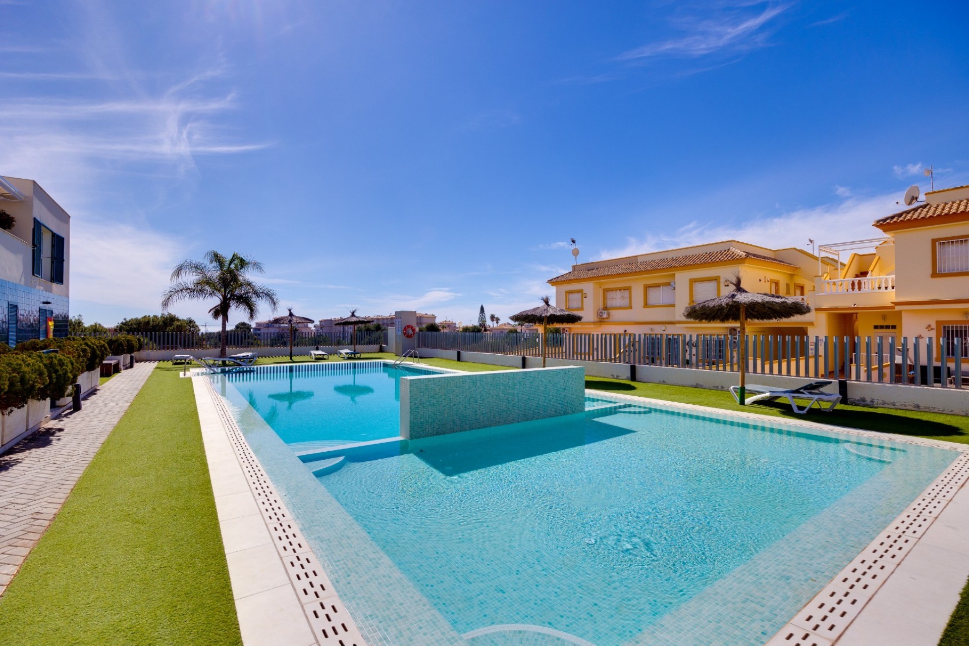Resale - Apartment - Orihuela Costa - Playa Flamenca