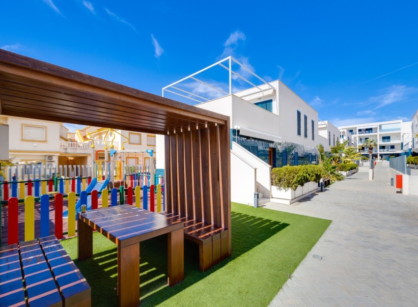 Resale - Apartment - Orihuela Costa - Playa Flamenca