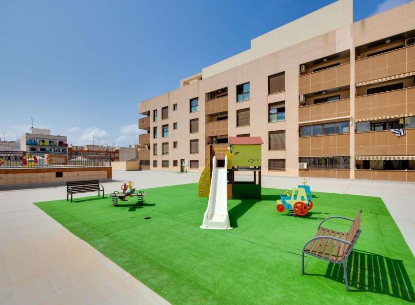 Resale - Apartment - Torrevieja - Center