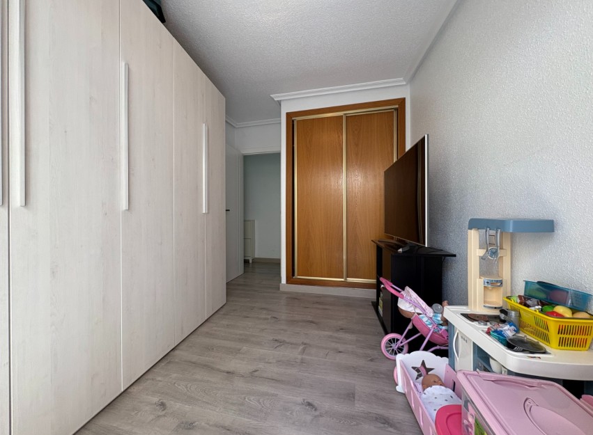 Resale - Apartment - Torrevieja - Center