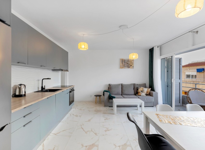 Resale - Apartment - Torrevieja - La Mata