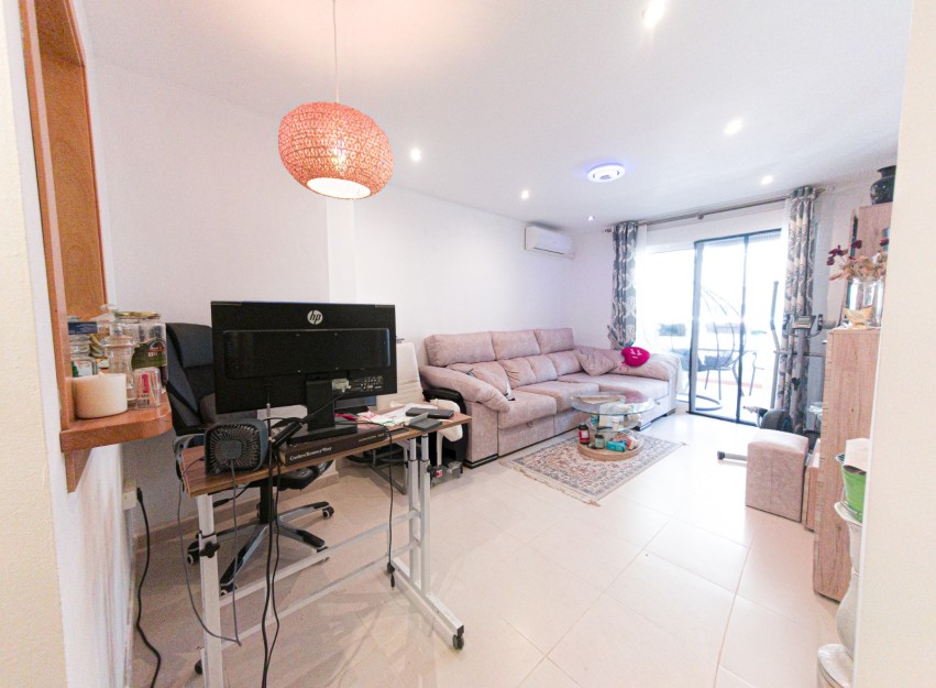 Resale - Apartment - Torrevieja - Playa de Los Locos-Curva del Palangre