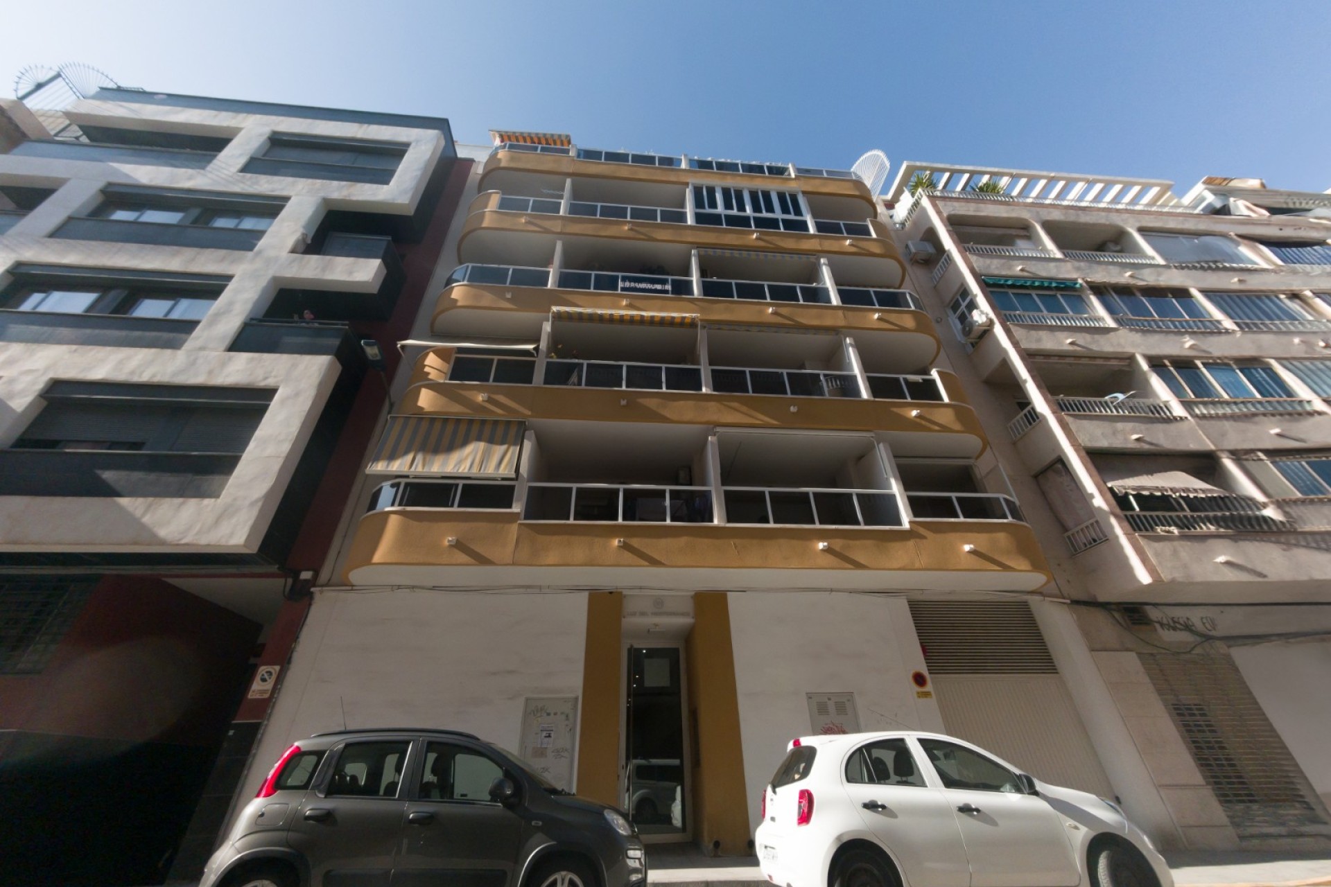 Resale - Apartment - Torrevieja - Playa de Los Locos-Curva del Palangre