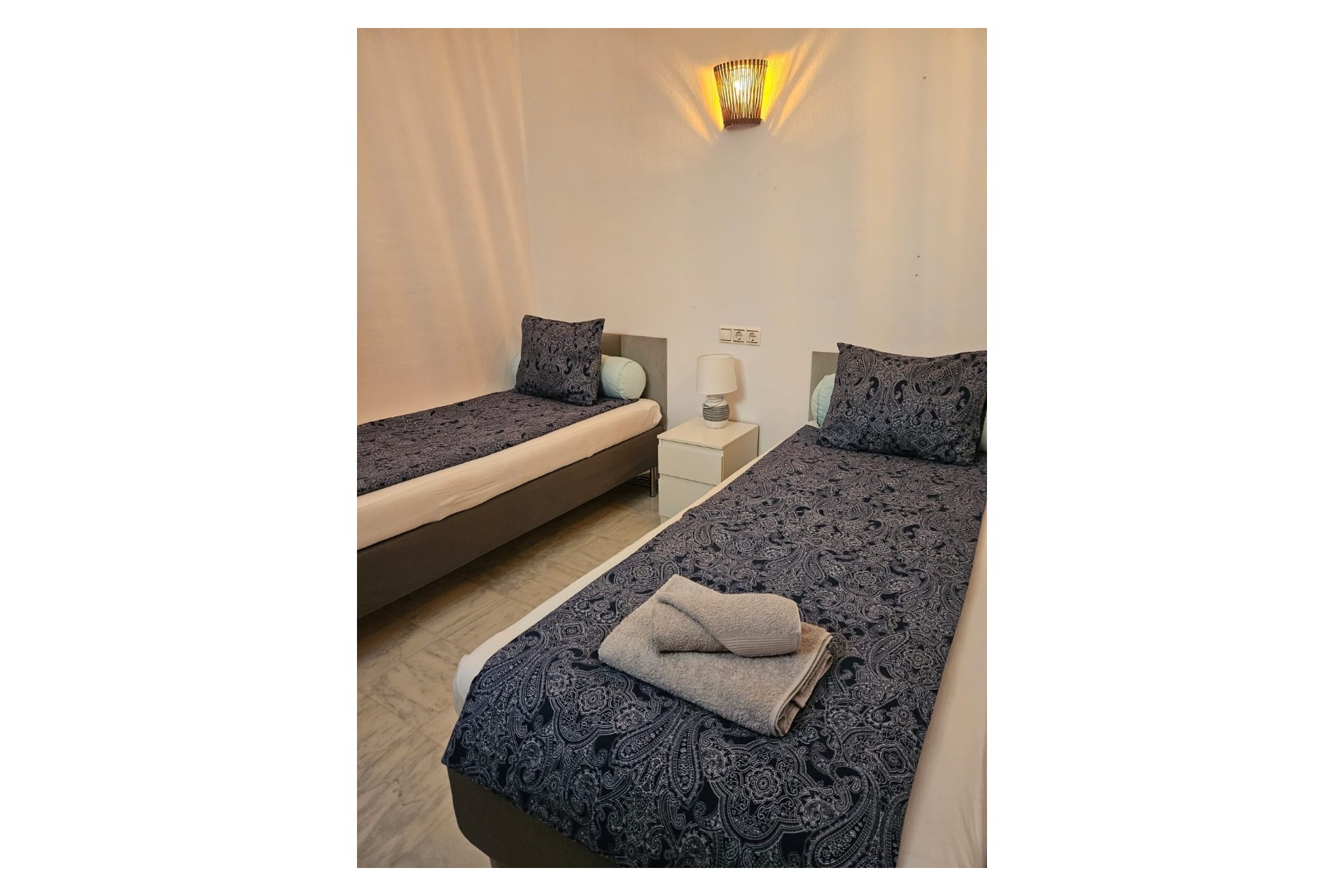 Resale - Apartment - Torrevieja - Playa Los Locos