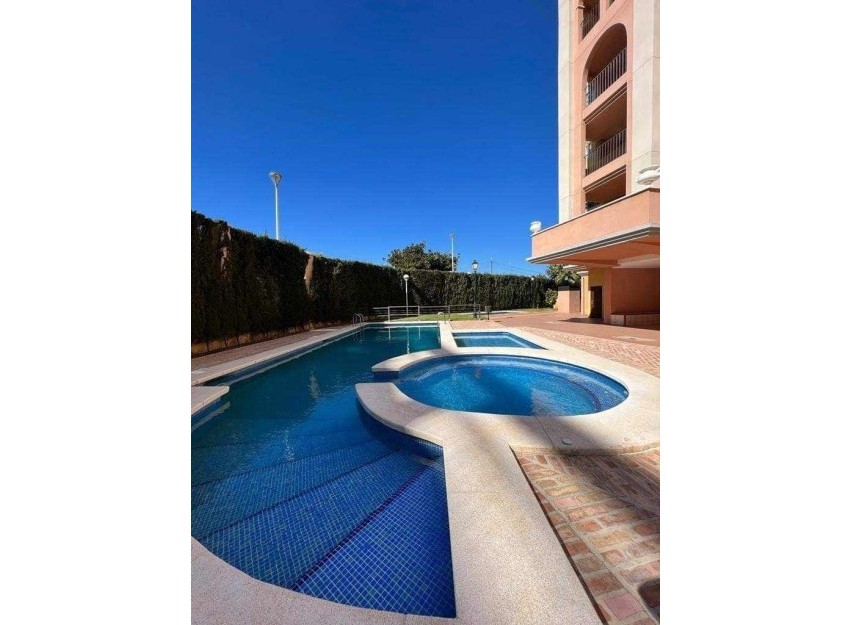Resale - Apartment - Torrevieja - Playa Los Locos