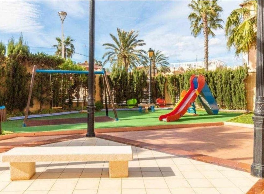 Resale - Apartment - Torrevieja - Playa Los Locos