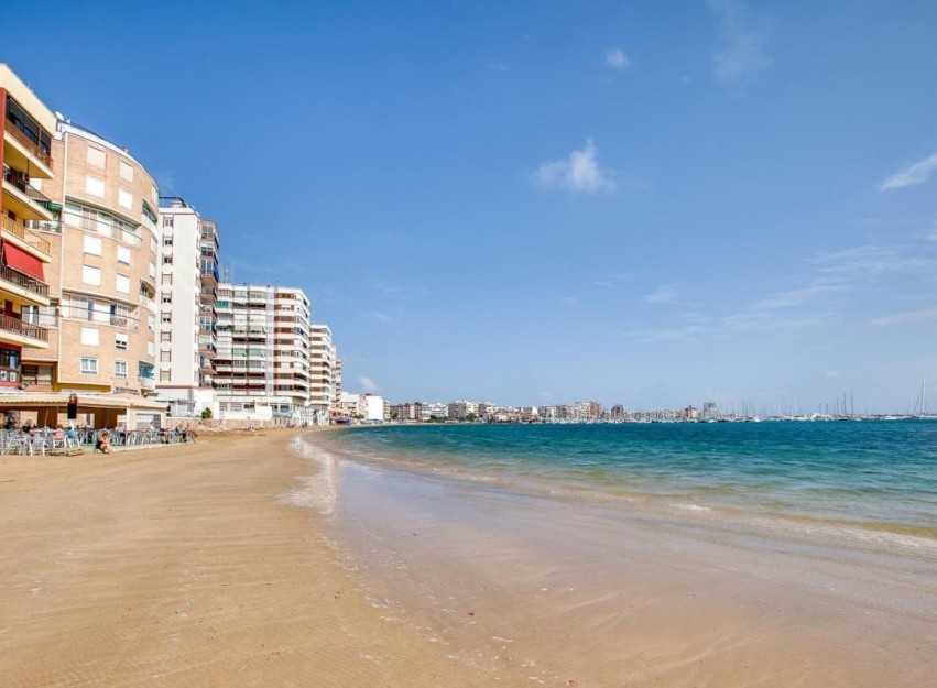 Resale - Apartment - Torrevieja - Playa Los Locos