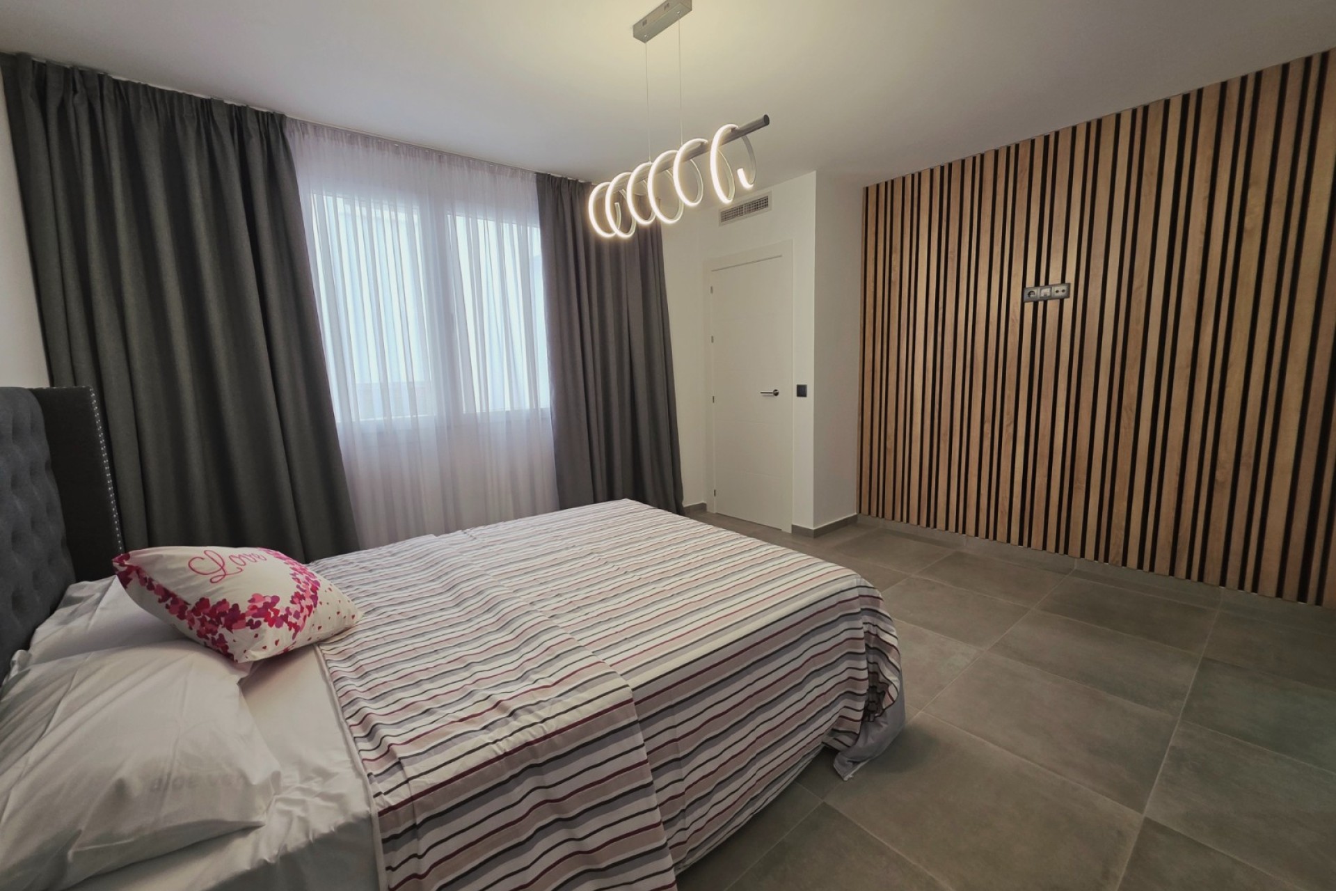 Resale - Apartment - Torrevieja - Puerto