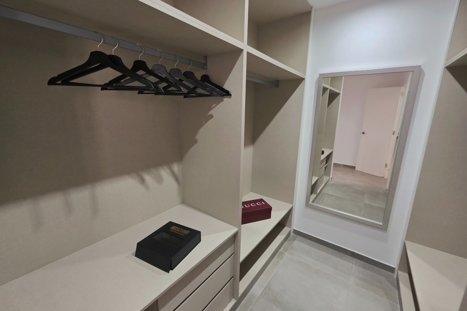 Resale - Apartment - Torrevieja - Puerto