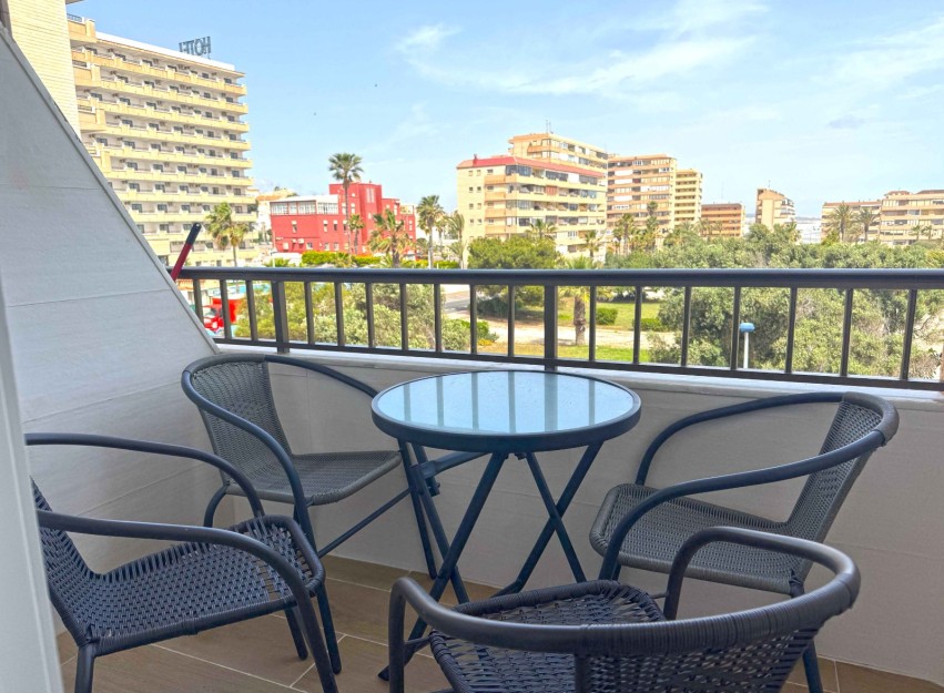 Resale - Apartment - Torrevieja - Torrelamata - La Mata