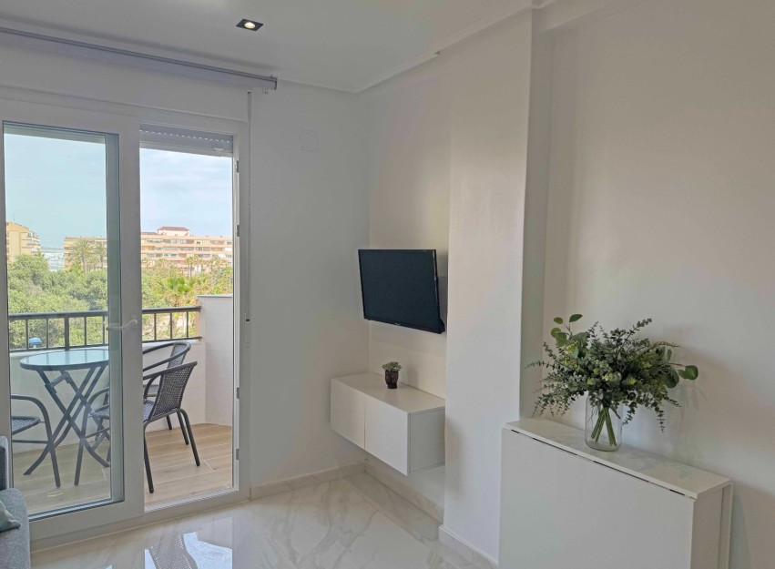 Resale - Apartment - Torrevieja - Torrelamata - La Mata