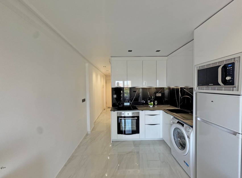 Resale - Apartment - Torrevieja - Torrelamata - La Mata
