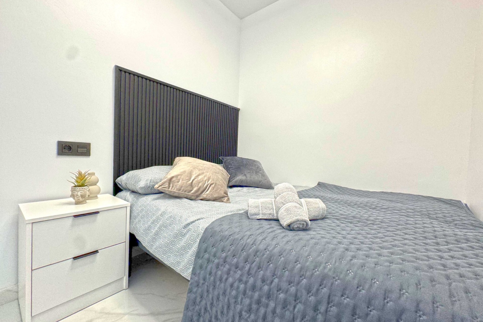 Resale - Apartment - Torrevieja - Torrelamata - La Mata
