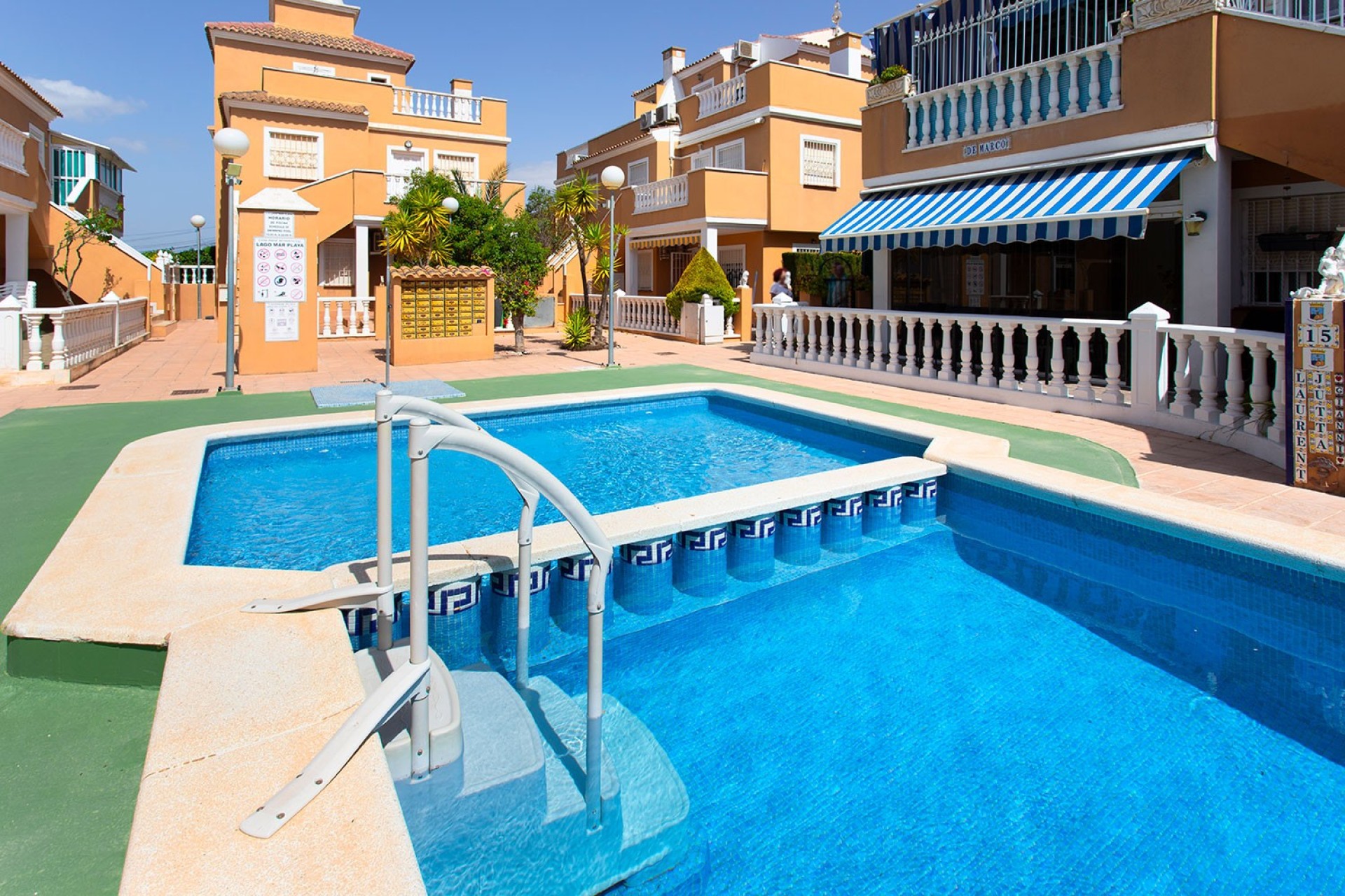 Resale - Apartment - Torrevieja