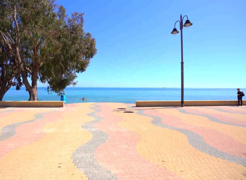 Resale - Apartment - Villajoyosa