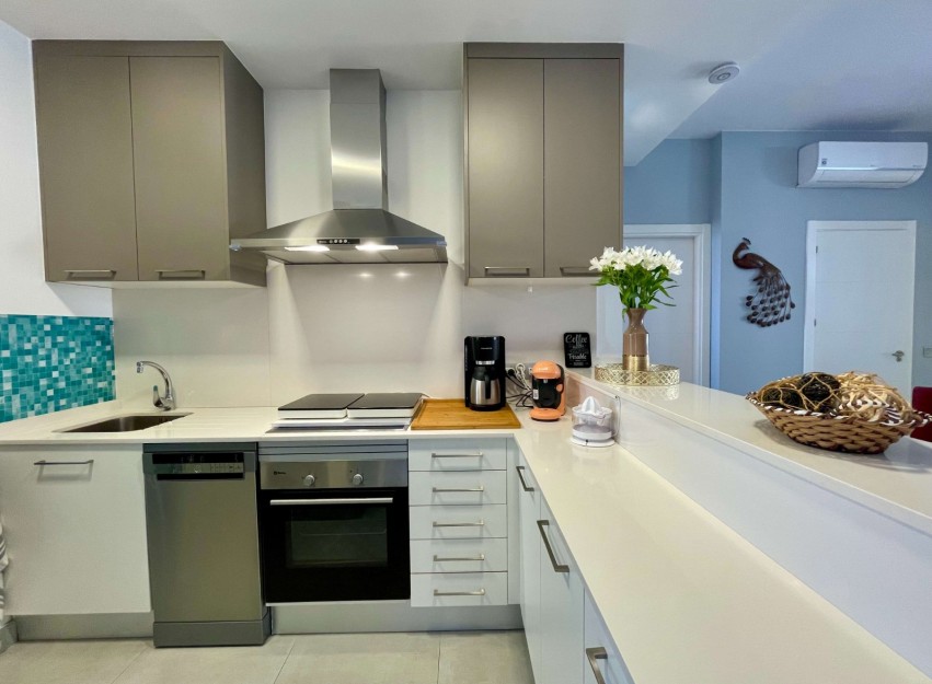 Resale - Apartments - Orihuela Costa - Villamartín