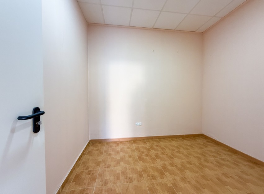 Resale - Commercial - Aguilas - Paseo Parra