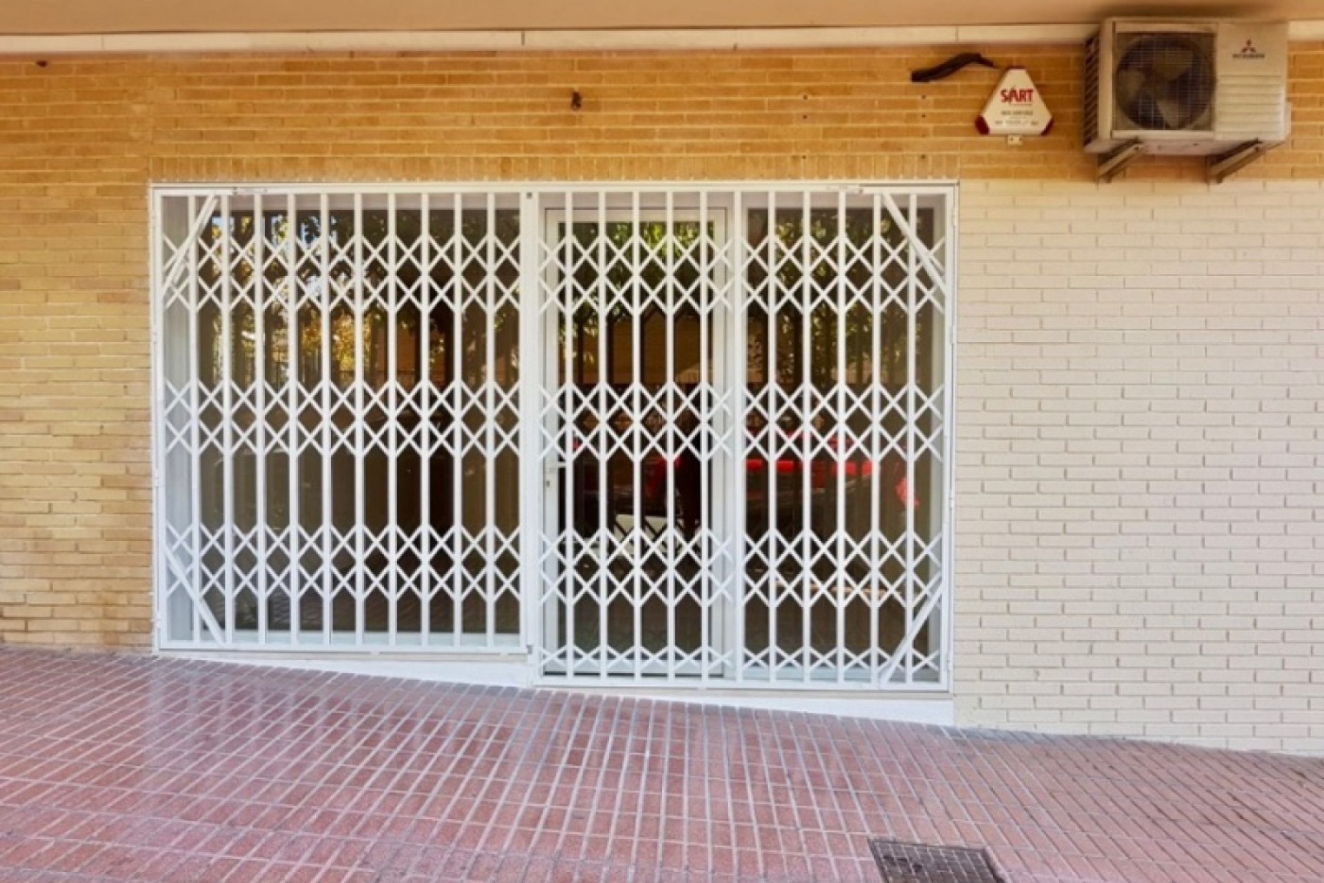 Resale - Commercial - Benidorm - Colonia Madrid / Foietes