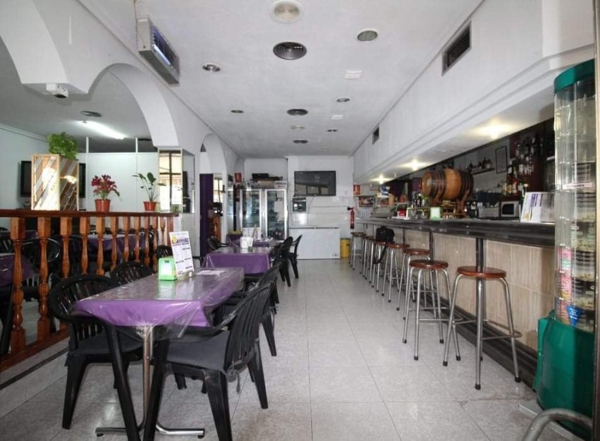 Resale - Commercial - Benidorm - Colonia Madrid