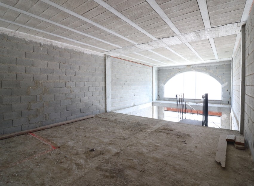 Resale - Commercial - Benimar