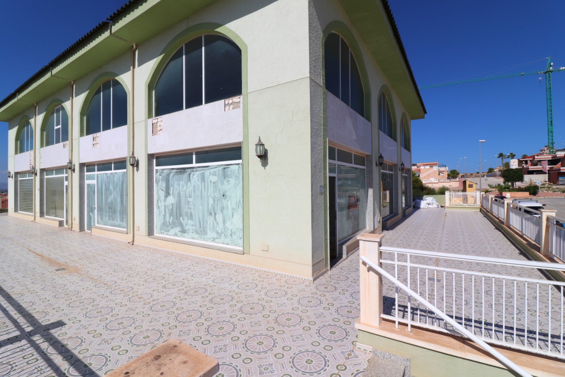 Resale - Commercial - Benimar