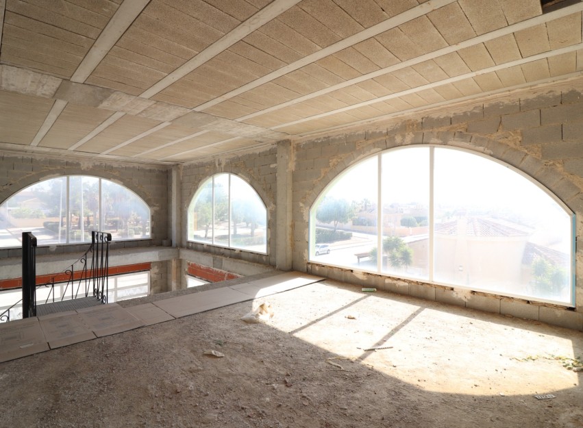 Resale - Commercial - Benimar