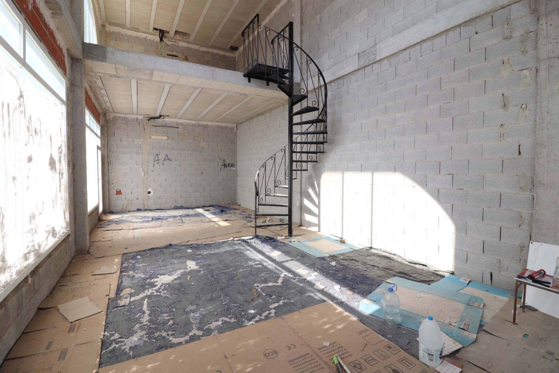 Resale - Commercial - Benimar