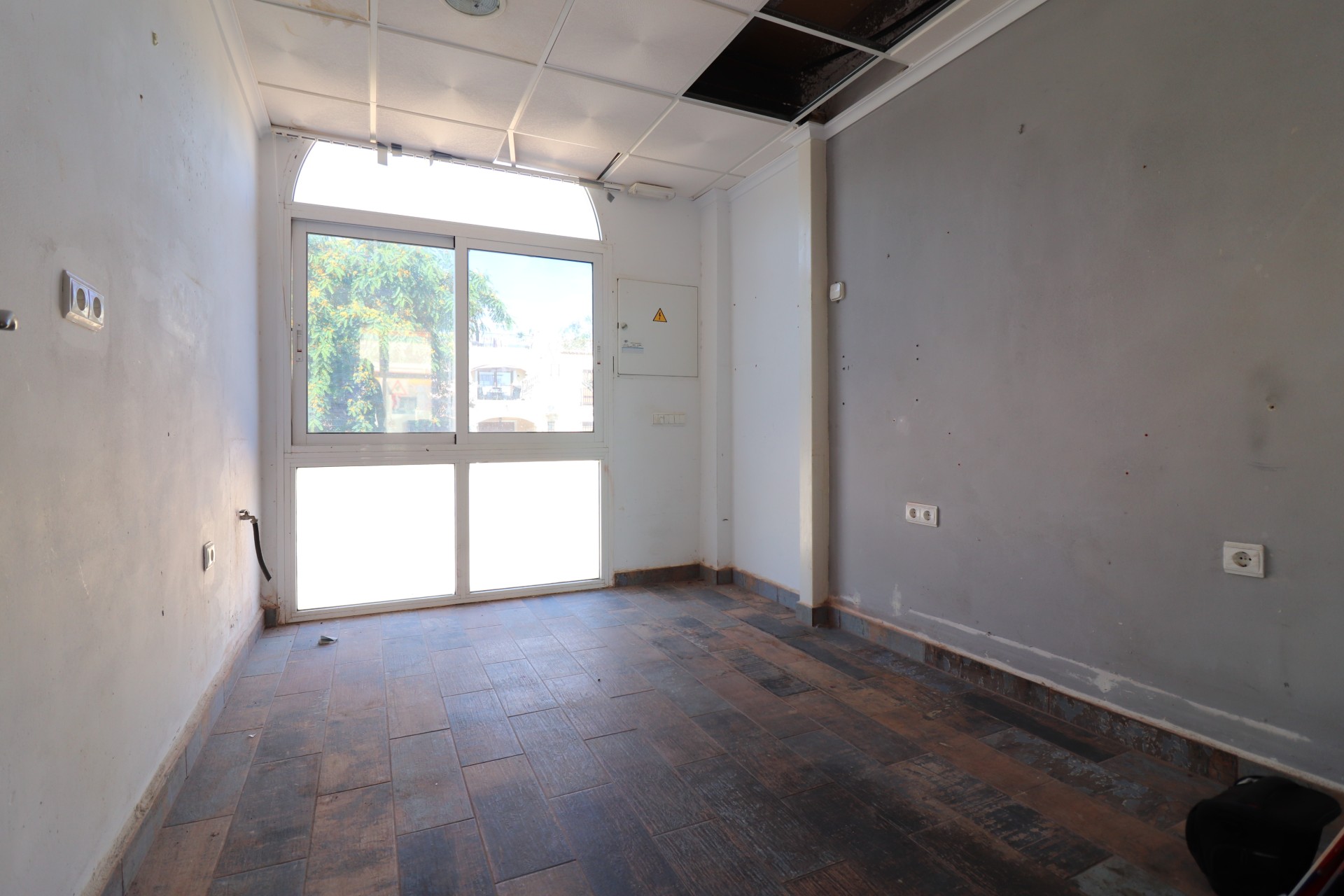 Resale - Commercial (Freehold) - Algorfa - La finca Golf