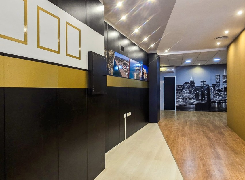 Resale - Commercial - Guardamar del Segura - Center