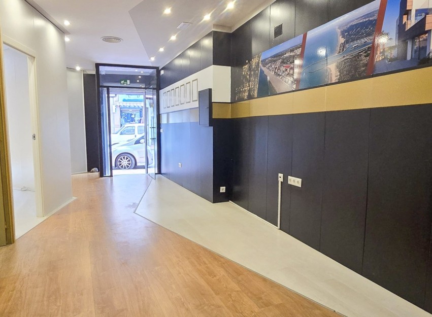 Resale - Commercial - Guardamar del Segura - Center