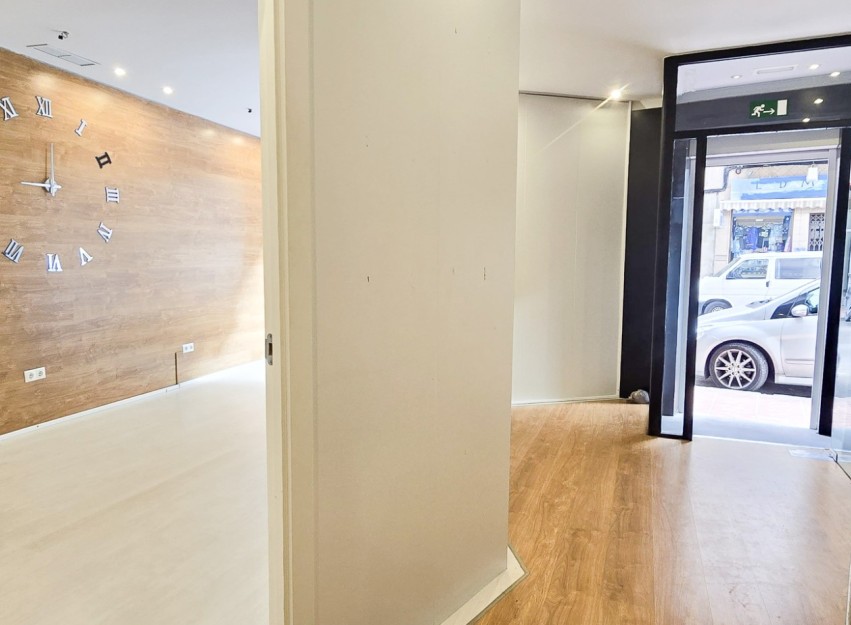 Resale - Commercial - Guardamar del Segura - Center