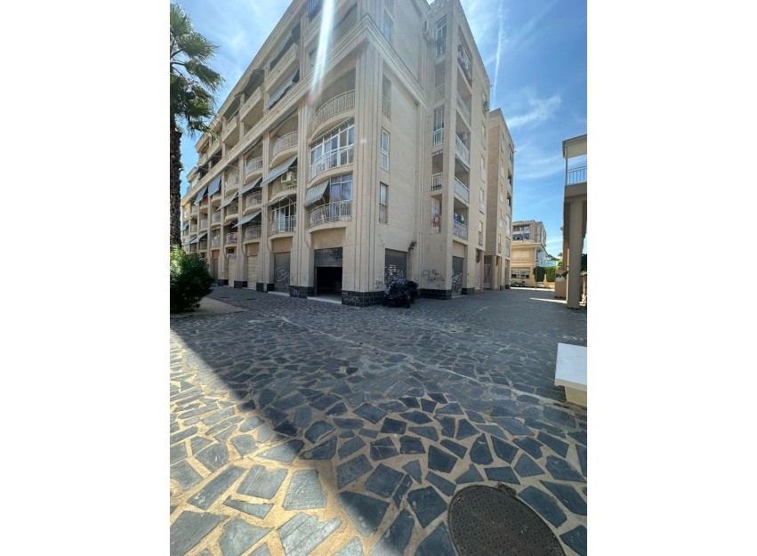 Resale - Commercial - Santa Pola - Playa Lisa