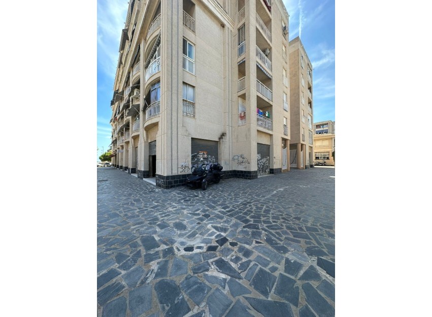 Resale - Commercial - Santa Pola - Playa Lisa