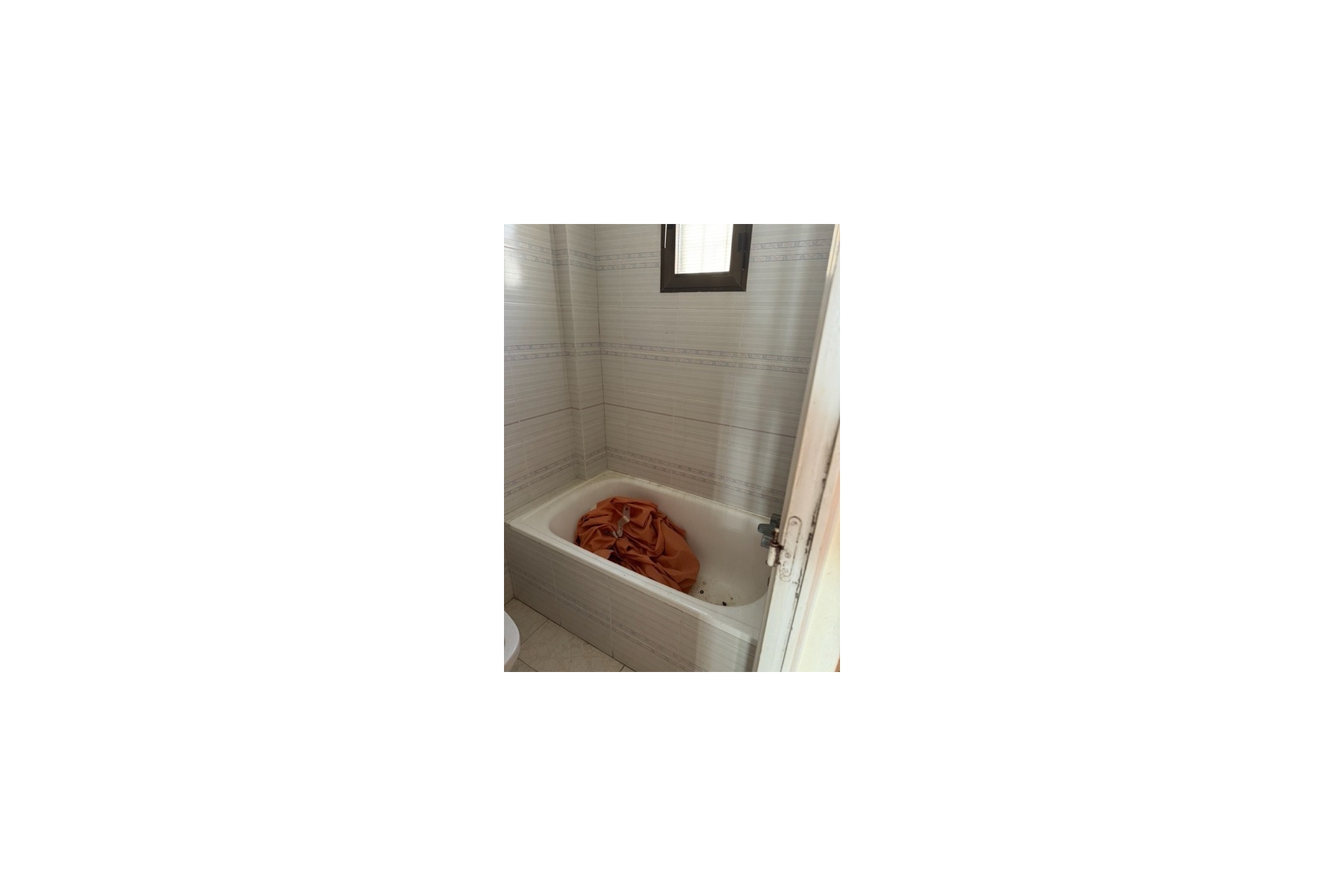 Resale - Commercial - Torrevieja - La Mata