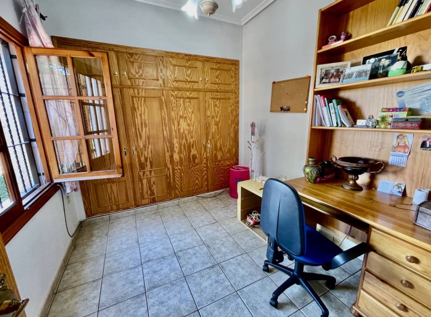 Resale - Country House - Daya Vieja
