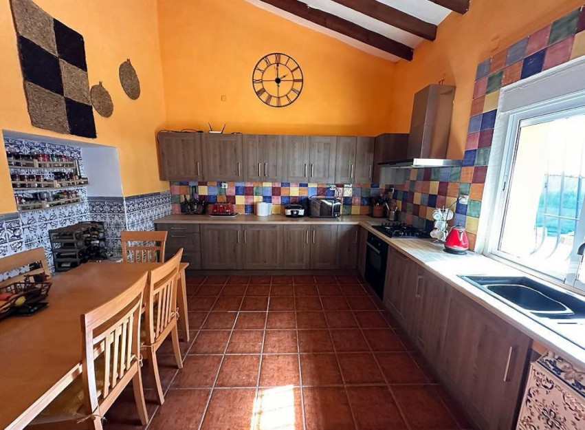 Resale - Country House - Pinoso