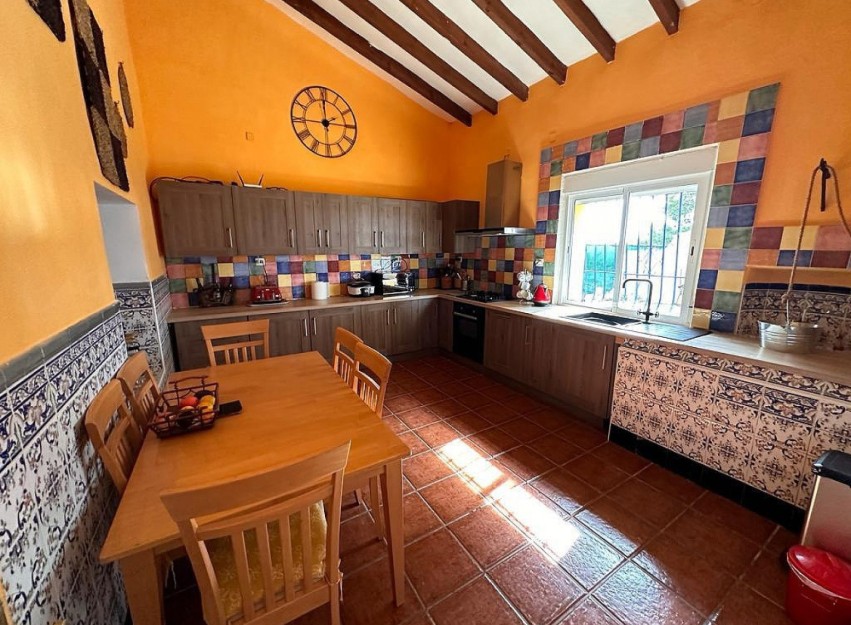 Resale - Country House - Pinoso