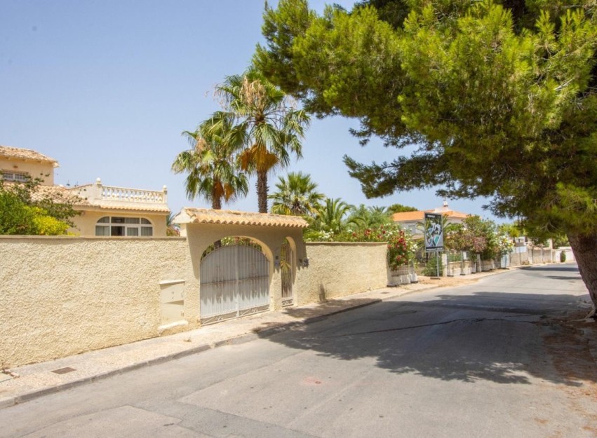 Resale - Land - Orihuela Costa - La Zenia