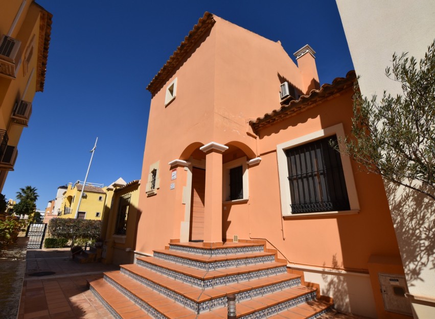 Resale - Townhouse - Algorfa - La Finca Golf Resort