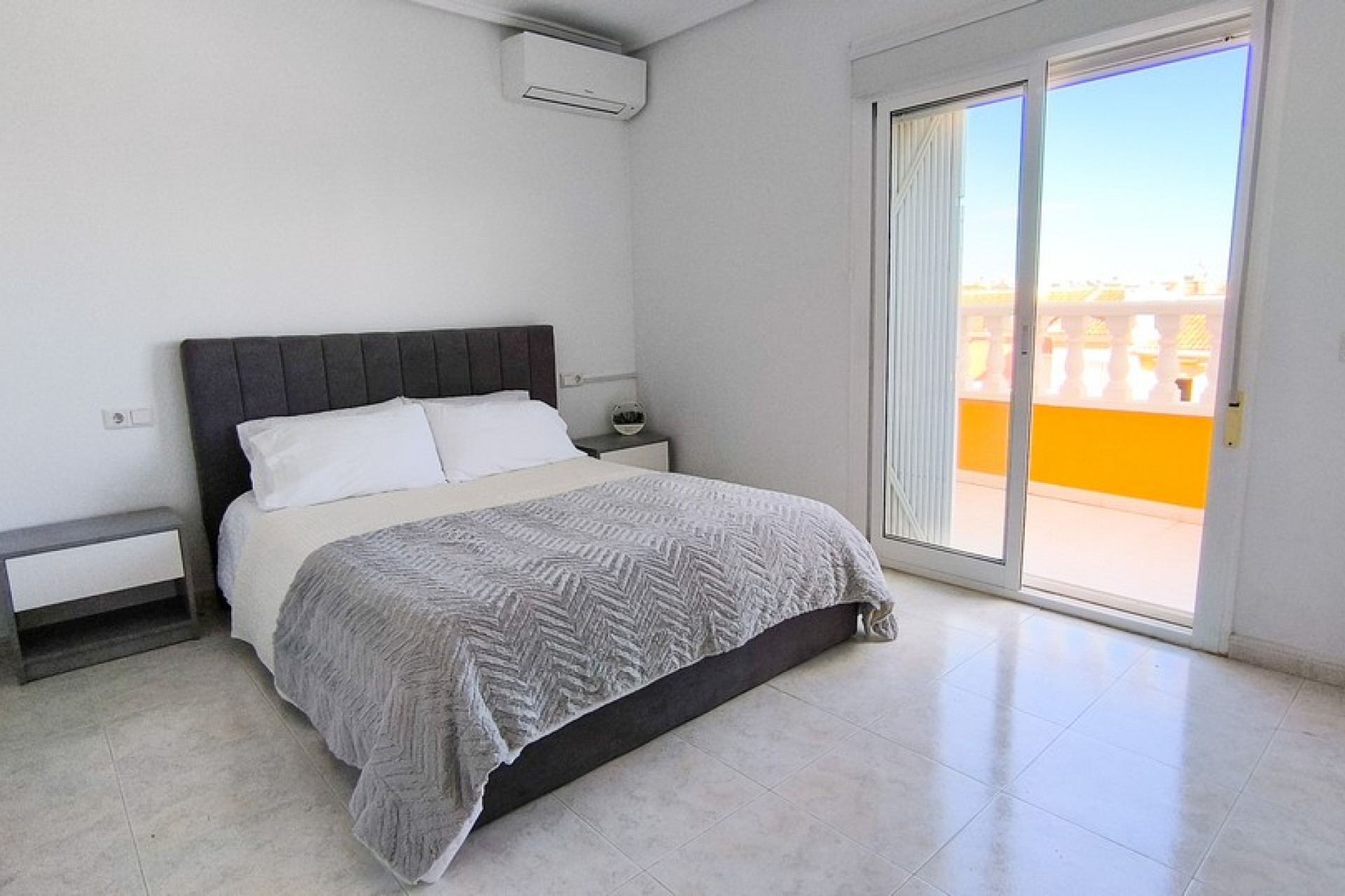 Resale - Townhouse - Ciudad Quesada - La Fiesta